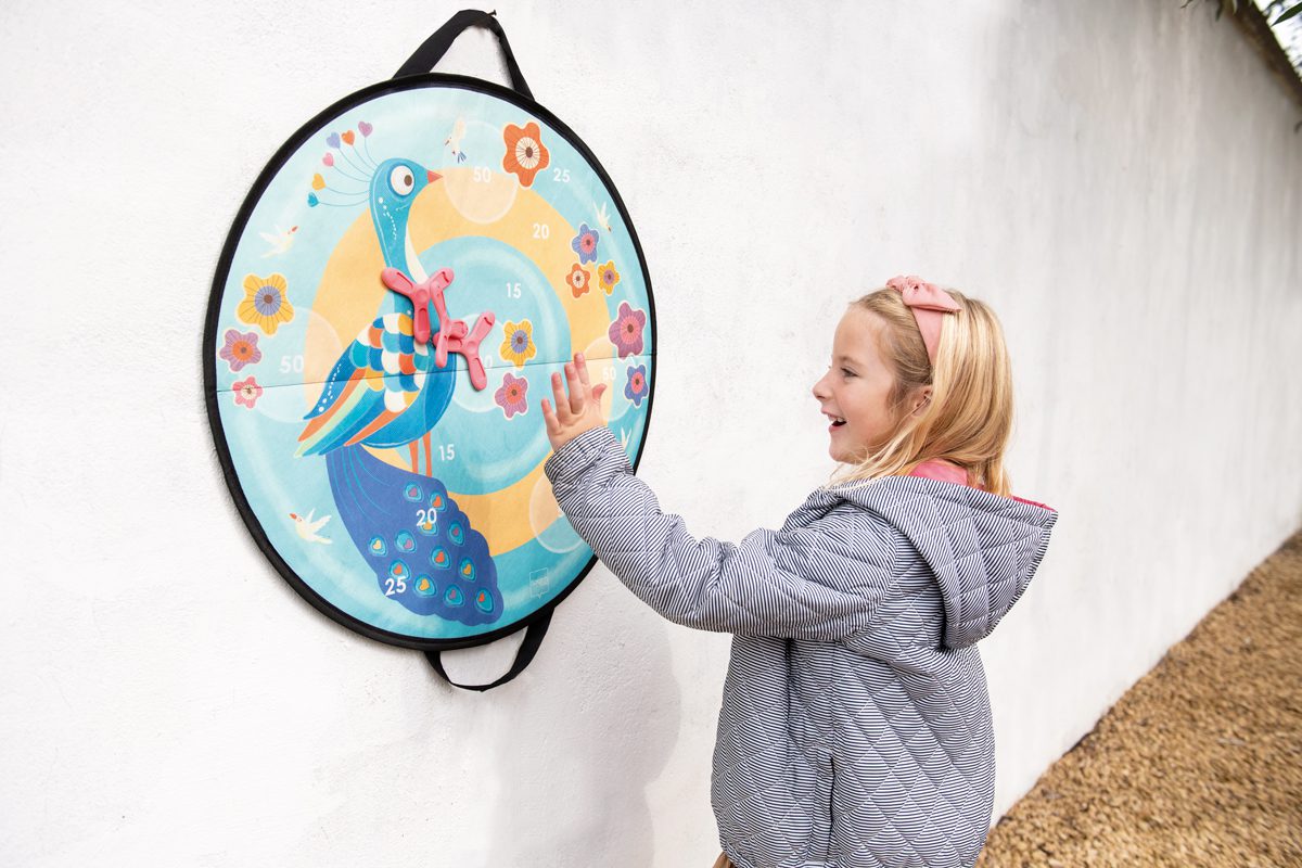 Scratch Europe Magnetic Disker Game