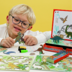 Floss & Rock Magnetic Play Scene and Doodle Set